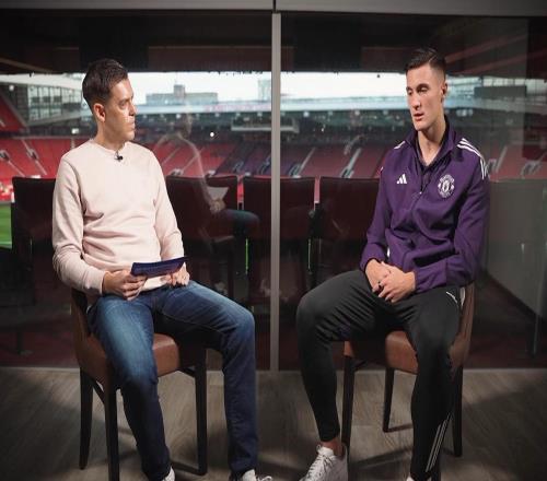 谢什科：从篮筐把球踢下来的就是我要保持双红会的那种能量