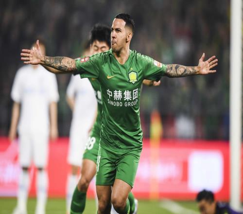 与塞蒂恩在国安重聚35岁比埃拉：中国是我可能的选择
