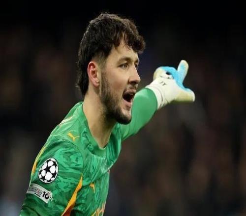 施瓦泽：蓝军可以在冬窗尝试引进特拉福德，桑切斯不够稳定