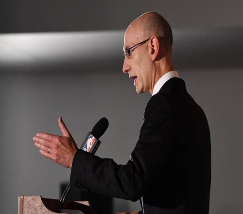 一枚硬币影响亿万美元！独行侠抛硬币胜公牛最终拿状元签！