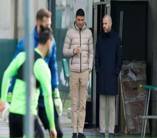 贝蒂斯总监：不会放弃争夺欧联杯的冠军，球队正全力备战亨克