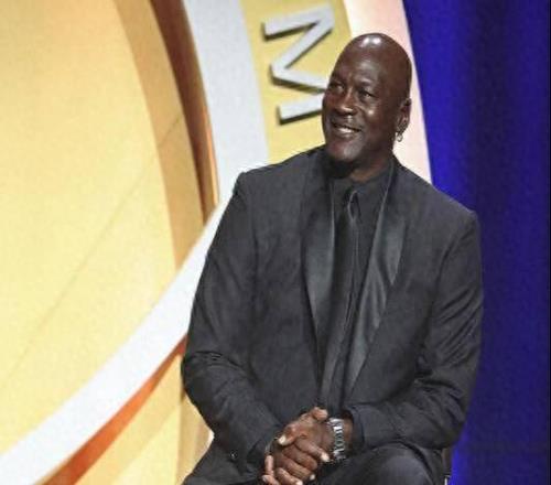 “篮球之神”也是“史上最贵解说”，乔丹完成NBA解说席首秀