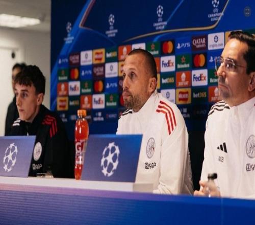 阿贾克斯主帅：希望能证明球队实力，巴斯有很大提升空间