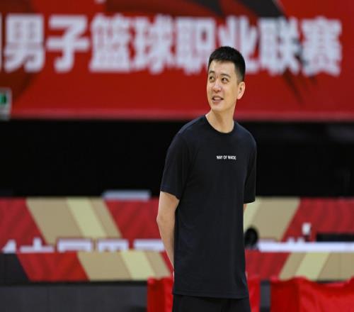 上赛季总决赛对手！杨鸣将继续解说总决赛G2搭档山东主帅邱彪