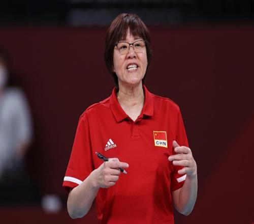 排管中心主任：女排选帅曾征求郎平意见，郎平对年轻教练寄予厚望