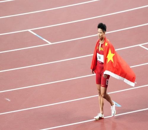跑得最快的院长来啦！苏炳添担任暨大体育学院院长