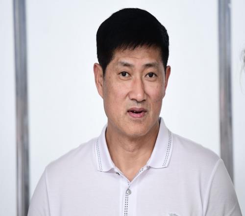 李晓勇：CBA一些球员看似样样精通国际赛场轻松出手机会都找不到