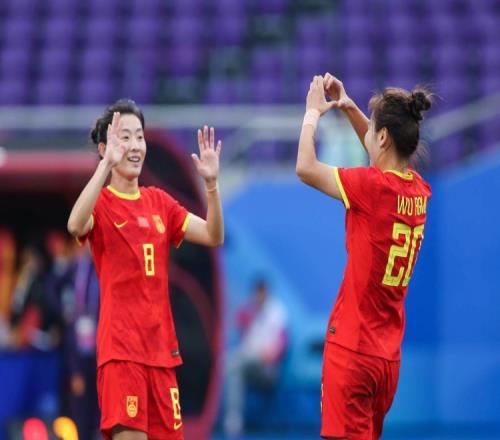 武汉女足队长姚伟：中国女足在循序渐进往上走追赶欧美仍需努力