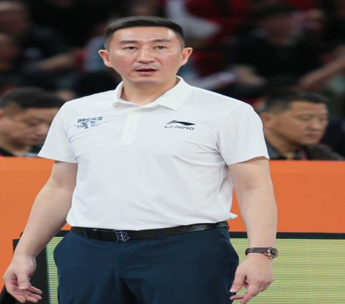 媒体人：张云松说落位最高兴的是打客场不是坐高铁就是坐大巴