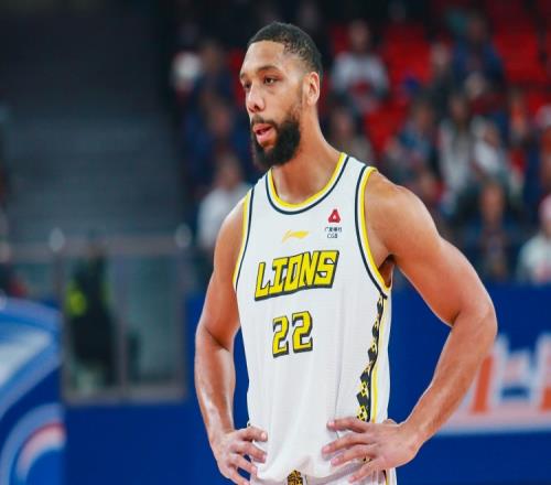 前NBA探花秀！媒体人：山西男篮正在接触奥卡福有可能替掉巴尔文