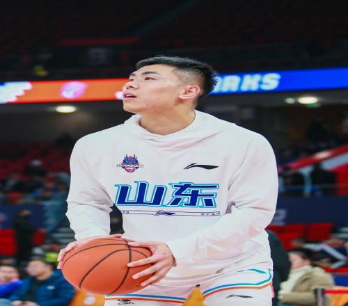 今天是神射手！刘毅替补10投8中&三分3投全中射落19分