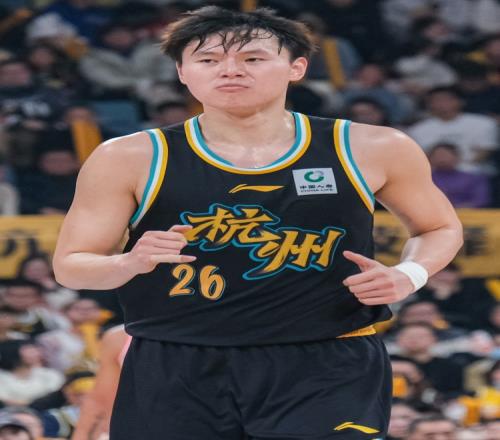 付政浩：这是一场极致的肉搏大战广厦靠防守制胜吴骁成铁血奇兵