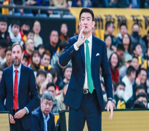 夏晓司：辽篮看来真顶不住了经历青岛缠斗后广厦似乎要进决赛了