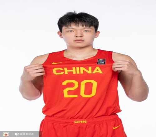 付政浩：杨瀚森肯定是中国男篮未来他完全配得上更长的上场时间