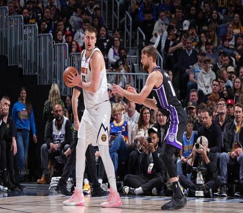 NBA历史75%+命中率砍下三双榜：约基奇19次第一小萨15次第三