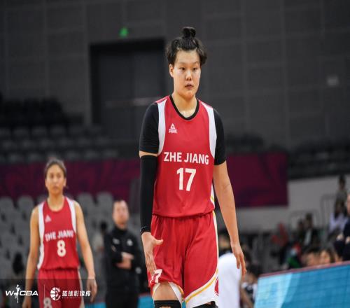 浙江女篮官方：万济圆右膝前交叉韧带断裂康复时间预计需46月