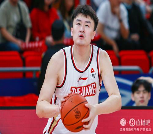 差了近一倍！总篮板数浙江5227净胜宁波25个后场篮板3720