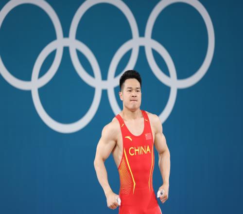 举重老将石智勇带伤决赛巴黎亲友说“拼尽全力就可以了”