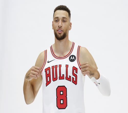 记者：湖人正在关注公牛球星扎克拉文同时有意库兹马等5人