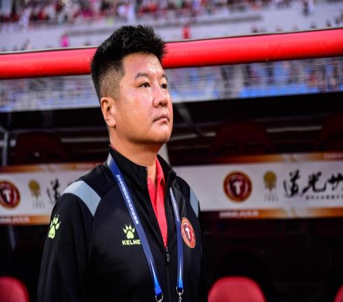 辽媒：辽宁铁人最近四轮场场丢球补强后防才能为冲超加上保险