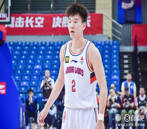 官方即日起张兴亮将暂停参加俱乐部一队比赛