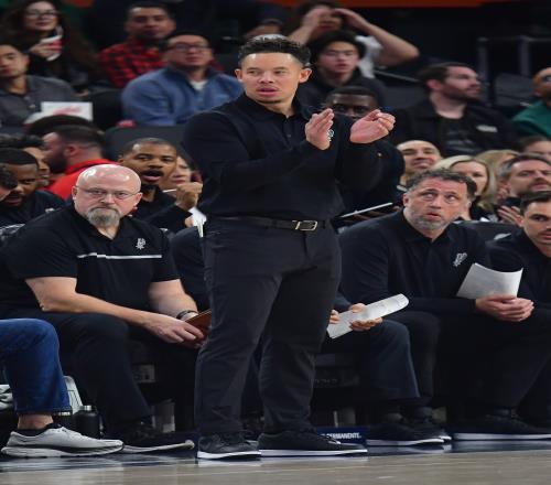 马刺代理主帅：很多时候处于被动状态没能打出转换和得到空位