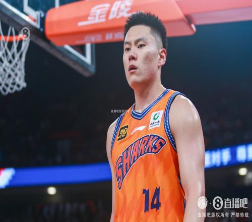 攻守兼备！李弘权15中7贡献20分6板6助3断正负值+21