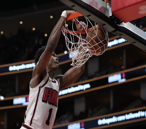 NBA彩经：火箭擒老鹰湖人击败76人勇士小胜爵士雄鹿胜开拓者