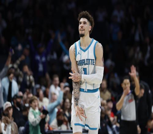 NBA彩经：开拓者客胜黄蜂骑士大胜76人灰熊主场轻取鹈鹕