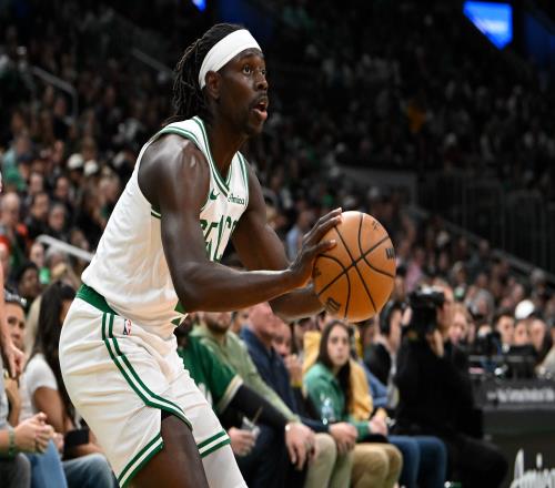 关键先生！霍勒迪12中6&三分10中5砍17分浇灭独行侠反扑势头