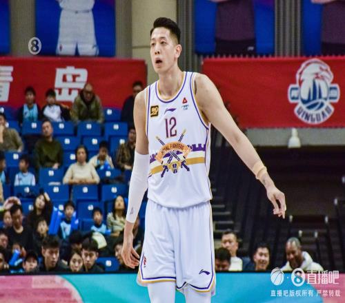 扣爽了！沈梓捷半场6中5高效拿到12分5板3断正负值+20