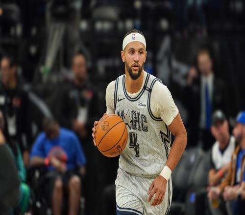 萨格斯谈被抓挠：现在哪哪都疼但这是NBA赛季旅程的一部分