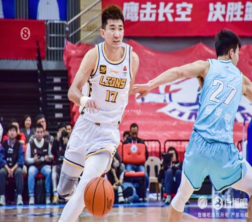 孙铭徽胡金秋未发力！广厦首回合碾压青岛全面开花威力尽显