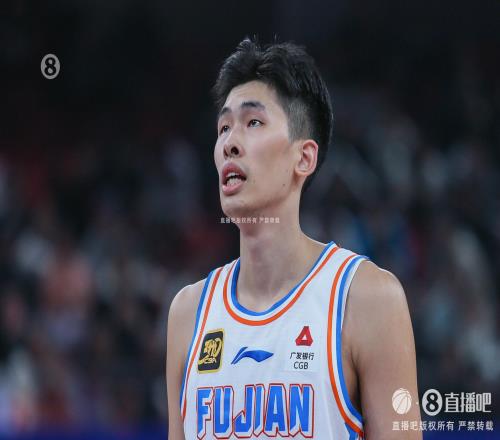 拼尽全力！邹阳打满48分钟14中7拿到25分5板3断2帽三分10中5
