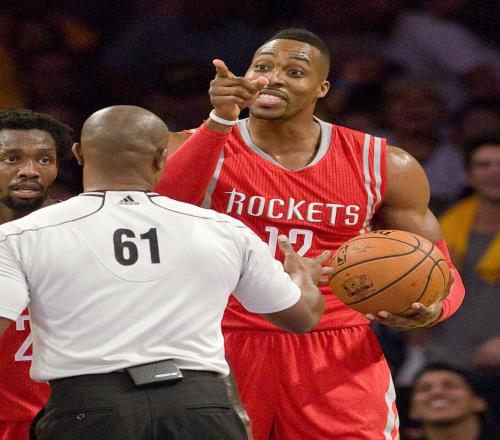 霍华德：我效力火箭时发推解放巴勒斯坦差点被踢出NBA