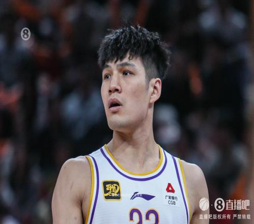 孔德昕：邹雨宸缺阵陈国豪把握住机会也体现出北控内线资源重叠
