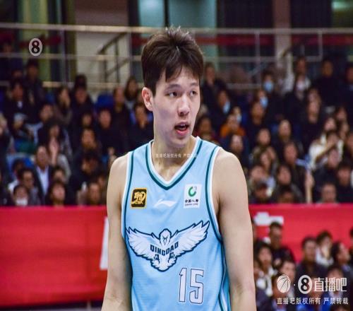 攻防都在线！杨瀚森半场出战21分钟4中3&2罚2中拿到8分3板2帽