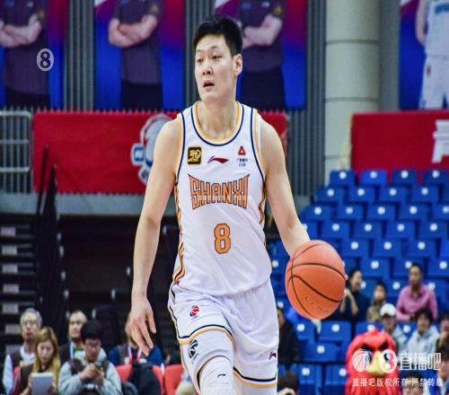 外线不准！张宁半场18分钟7中3拿到7分3板2助三分5中1