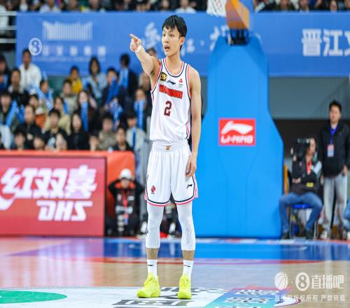 手热！徐杰打满首节5中4拿到10分2助正负值+17