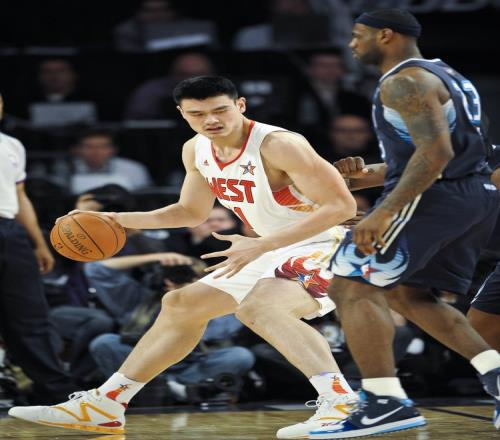 打破垄断！自老詹进NBA来除老詹外仅字母哥&姚明连续2年当选票王