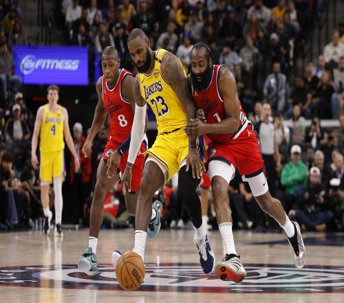 ESPN赛季前预测战绩：太阳季后赛火箭附加赛洛杉矶双雄无缘前十