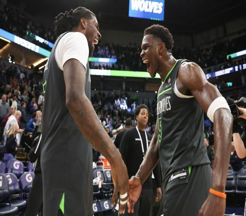 NBA16次单节52+水花茶香四溢手雷王出列榜首58输球