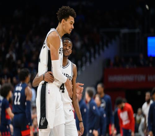 NBA彩经：湖人再胜爵士独行侠负勇士灰熊击沉快船火箭射落太阳