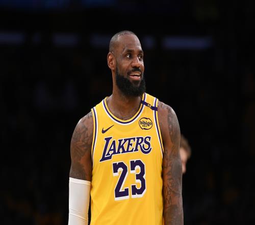 Skip再发推恭喜詹姆斯50000分：你是长青之王但不是GOAT！