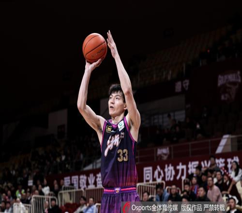 直播吧：吴前大概率顶薪续浙江&下赛季球员兼助教未来有望任主帅