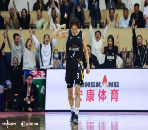 没有G5了！杨力维13中8&4记三分砍下20分另有1板2断助队夺冠