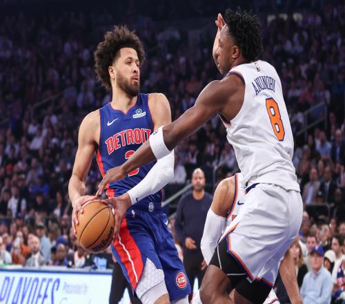 杨毅：现在NBA不是主场哨而是按需给哨谁落后就帮谁领先就挨打