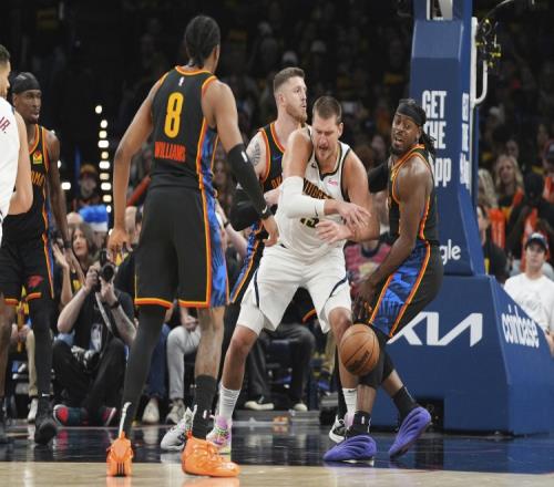 季孟年：这是NBA历史上最具悬念的季后赛吗今年真的太乱了
