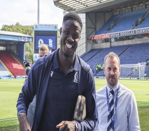 中超转会！申花有意英冠250万欧前锋，浙江队120万报价遭拒