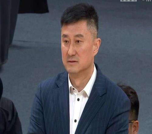 CBA确定单节10分钟+潜力赛，杜锋任广东篮协书记，黄荣奇官宣新队